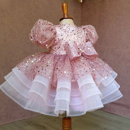 Īpaši kupla svinīga kleita meitenei