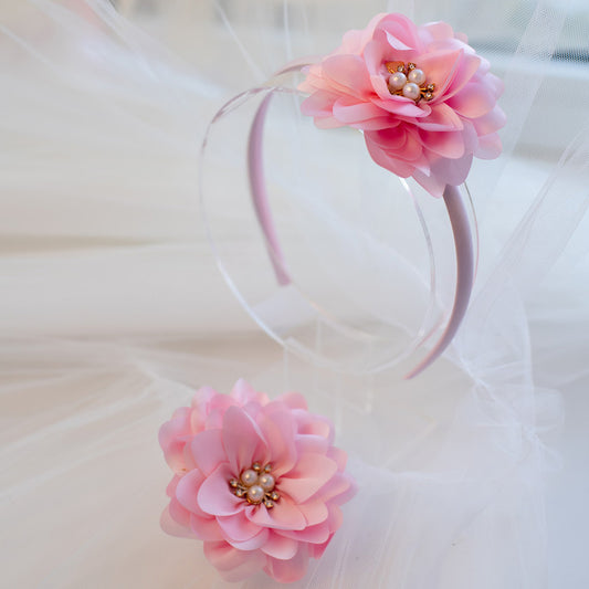 Matu aksesuāri gaiši rozā krāsā