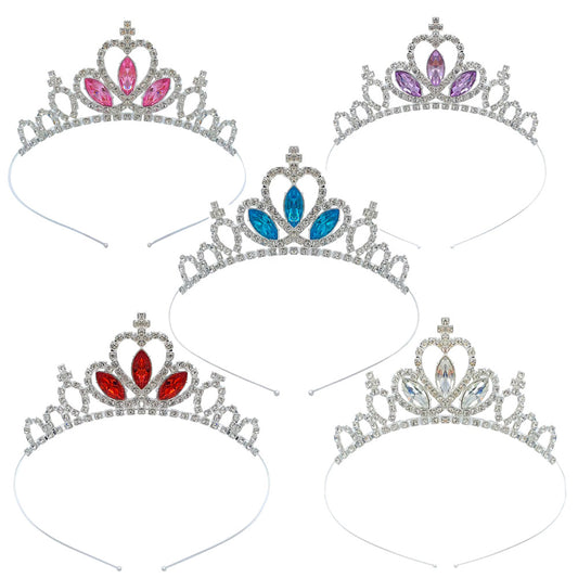 Viegls princeses kronis ar krāsainiem akmentiņiem