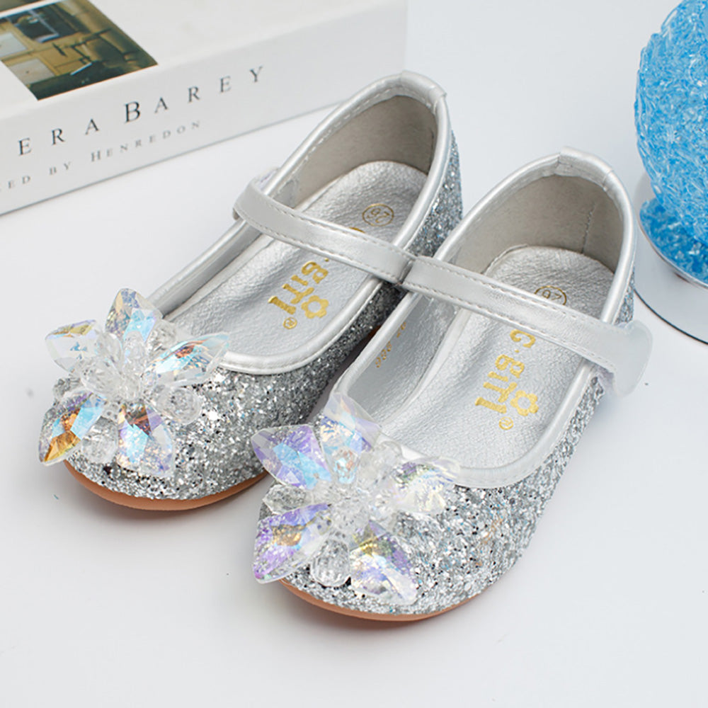 Sudraba, svetku kurpes meitenei, līplenta, svinigas, Ziemassvetki, Sniegpārsliņa, Elza, kristāli, ertas kurpes